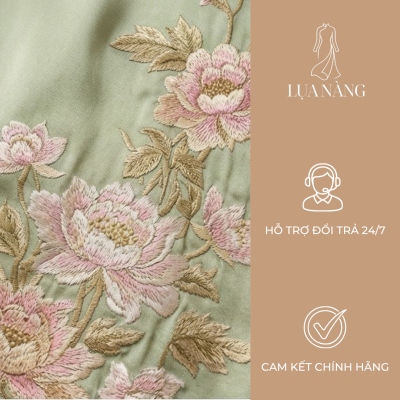 cận chất áo dài thêu hoa truyền thống